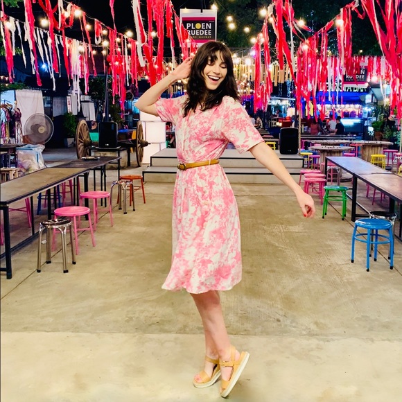 Meet your Posher, Rose - Picture 2 of 3